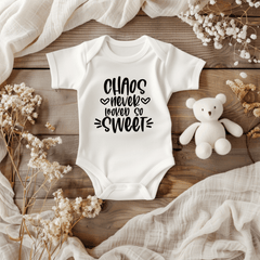 Babysfavourite.nl | Romper - Chaos Never Loved So Sweet
